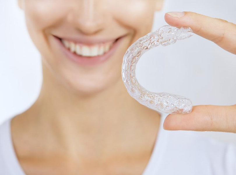 6 Best Ways To Deal With Discomfort From Invisalign